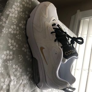Nike Air Max200